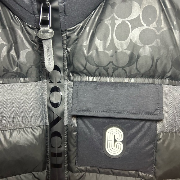 Coach monogram down puffer vest - Picture 4 of 16
